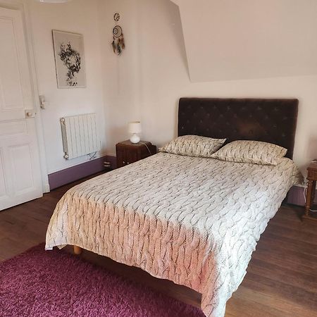 Appartement Atypique - 2 Chambres - Rue Calme Dans Centre Ville Седан Екстер'єр фото